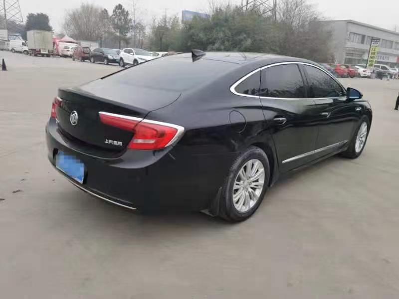 济宁16年别克君越6