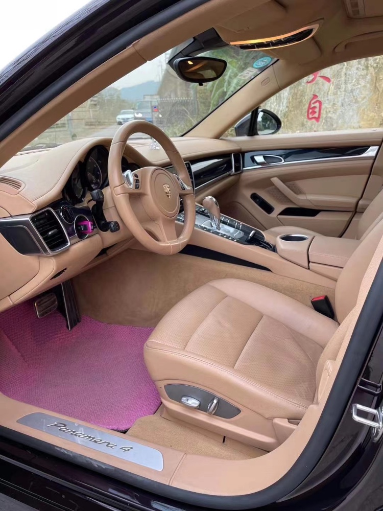 广州12年保时捷帕拉梅拉6
