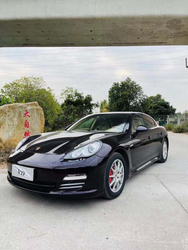 广州12年保时捷帕拉梅拉3