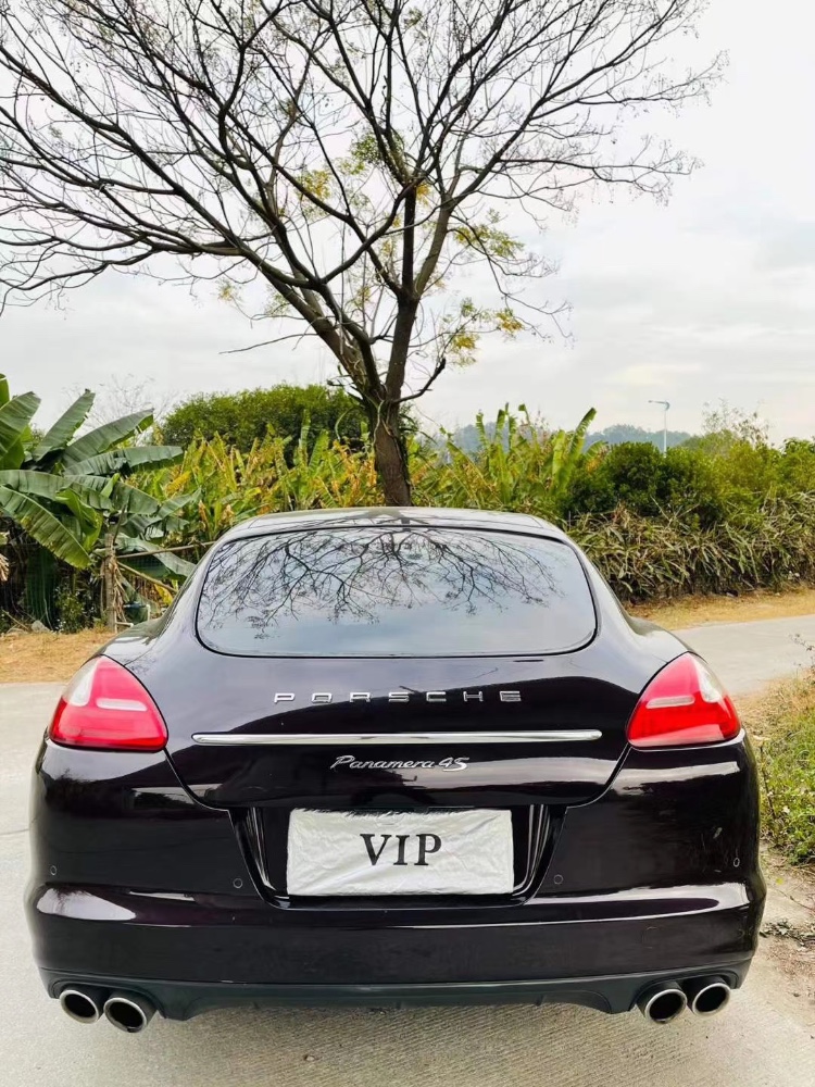 广州12年保时捷帕拉梅拉4