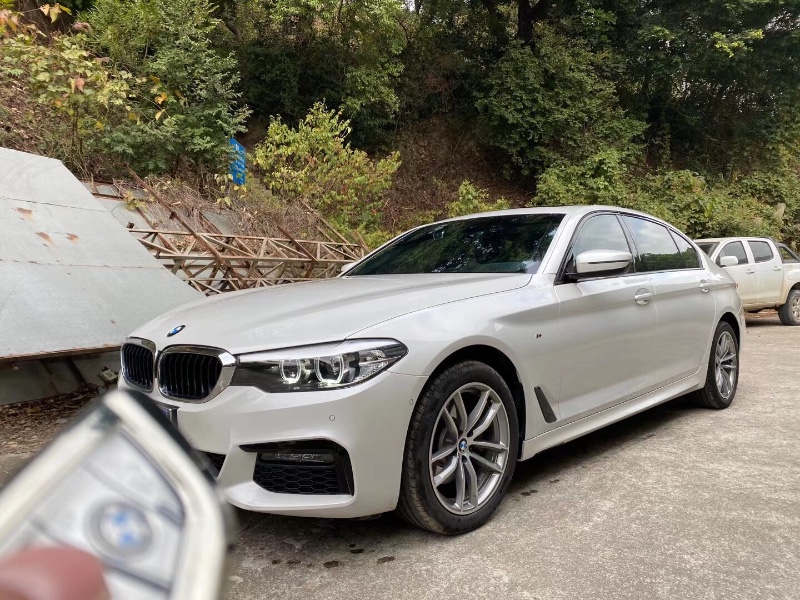 中山19年宝马5系6