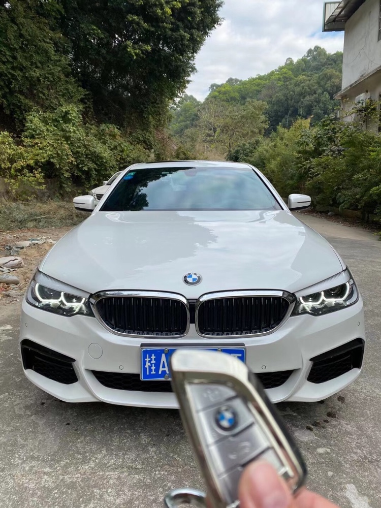 中山19年宝马5系7