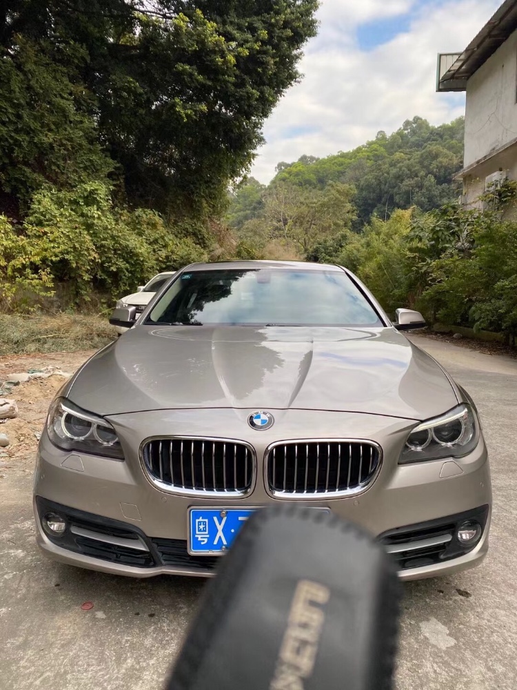 中山17年宝马5系2