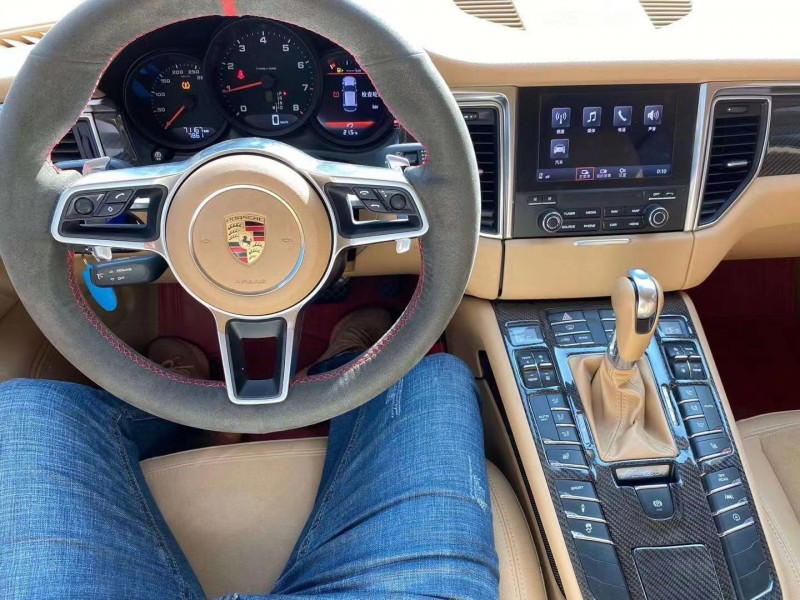 廈門16年保時捷Macan7