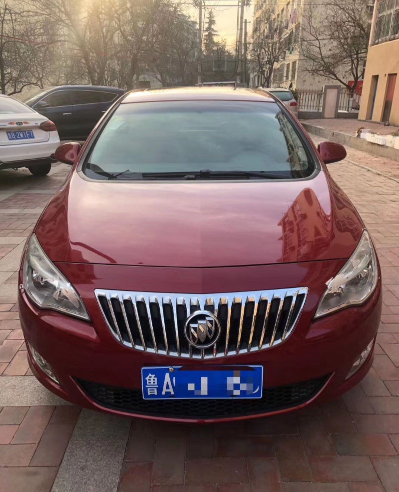 烟台11年别克英朗1