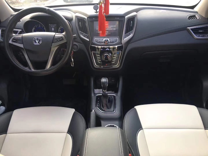 青岛17年长安汽车长安CS357