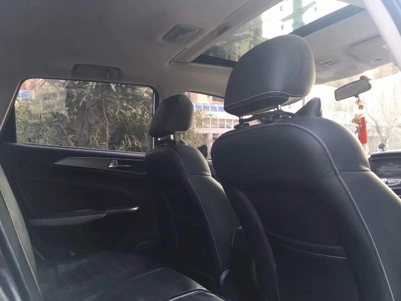 青岛17年长安汽车长安CS358