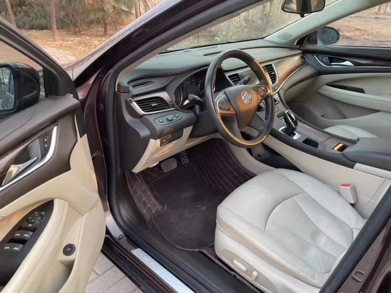 保定18年别克君越4