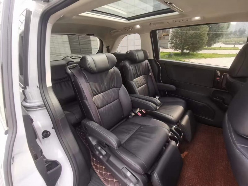 济宁19年本田奥德赛2