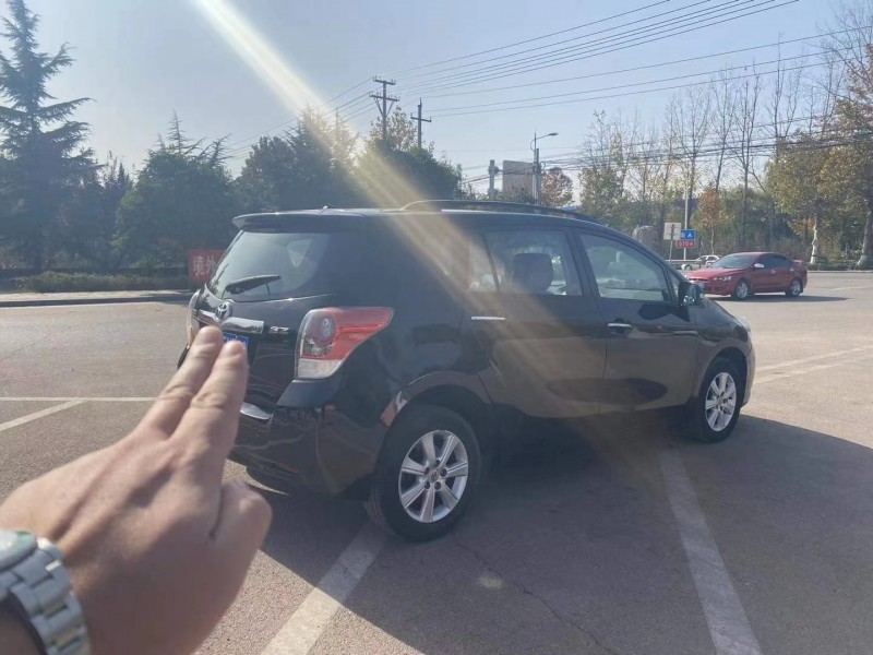 济南12年丰田逸致6