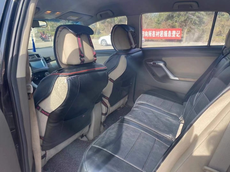 济南12年丰田逸致8