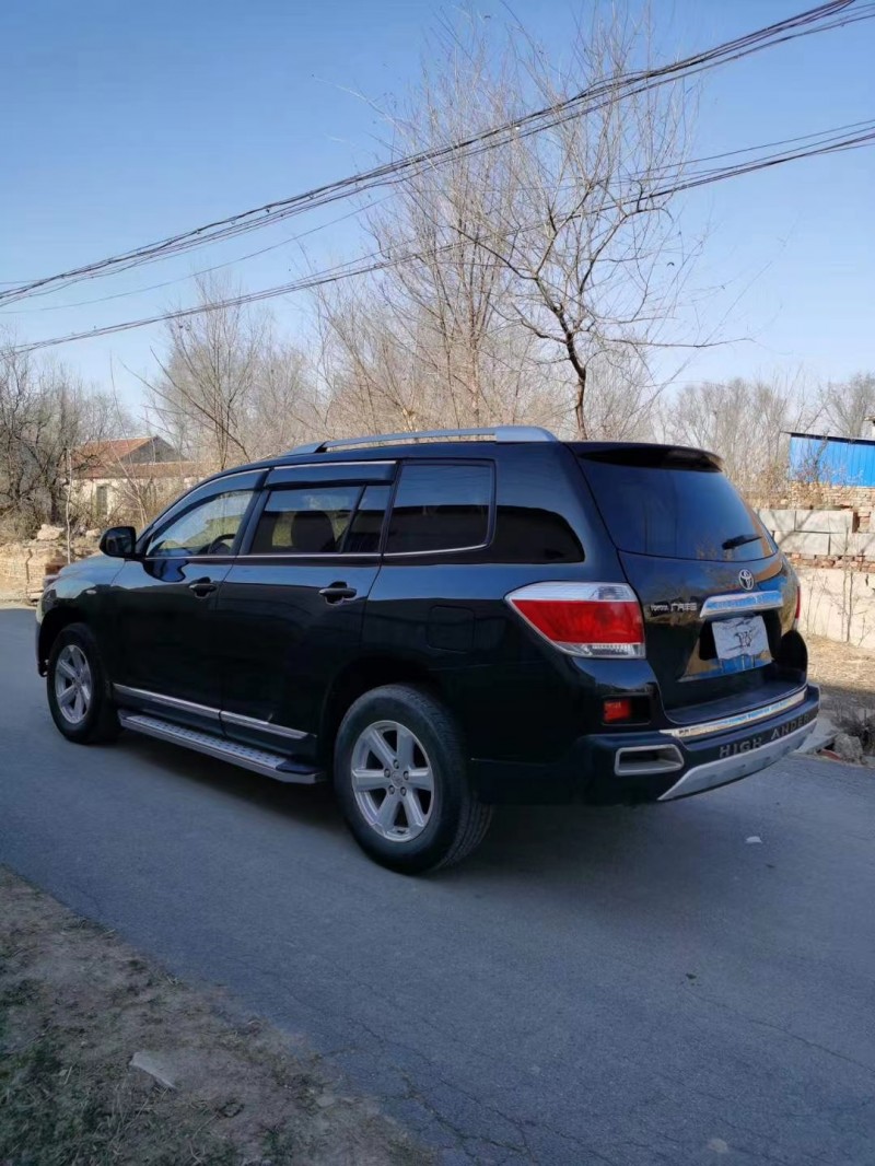 济南14年丰田汉兰达6