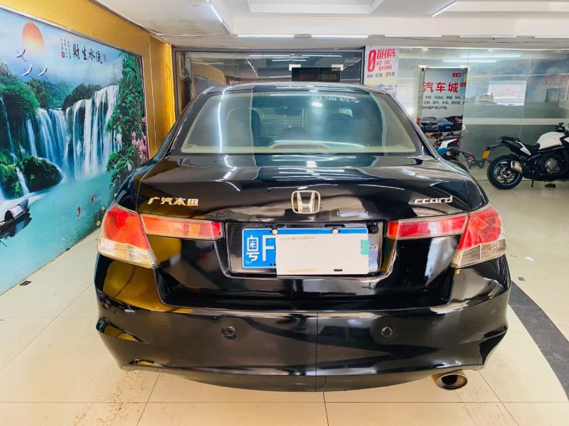 东莞09年本田雅阁4