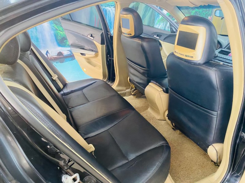 东莞09年本田雅阁9