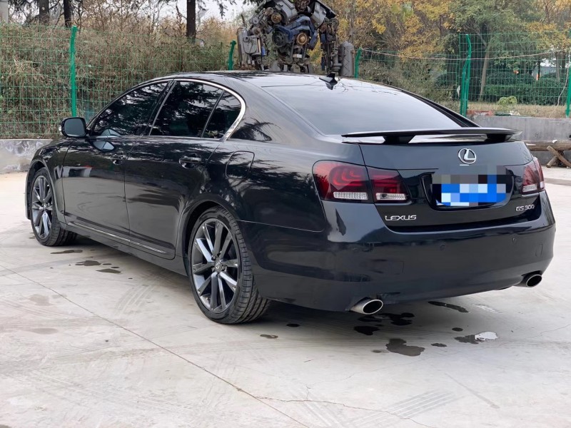 郑州11年雷克萨斯GS7