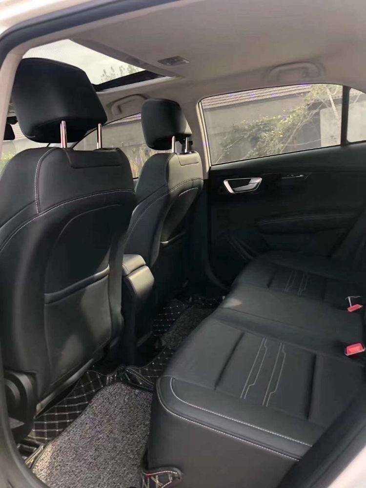 济南19年比亚迪秦5