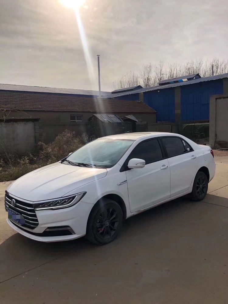 济南19年比亚迪秦2