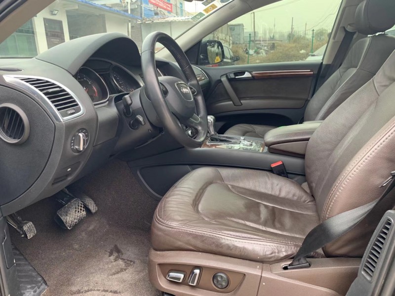 郑州13年奥迪Q76