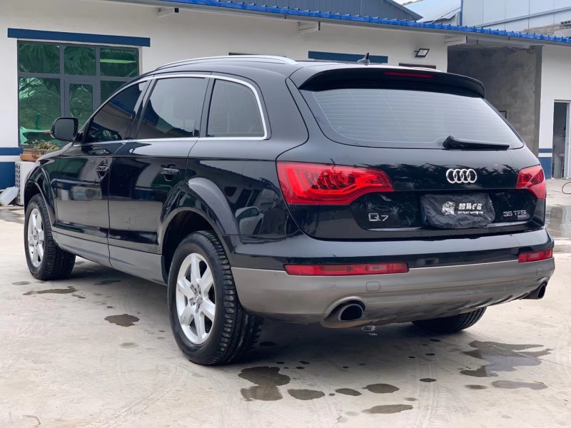 郑州13年奥迪Q73