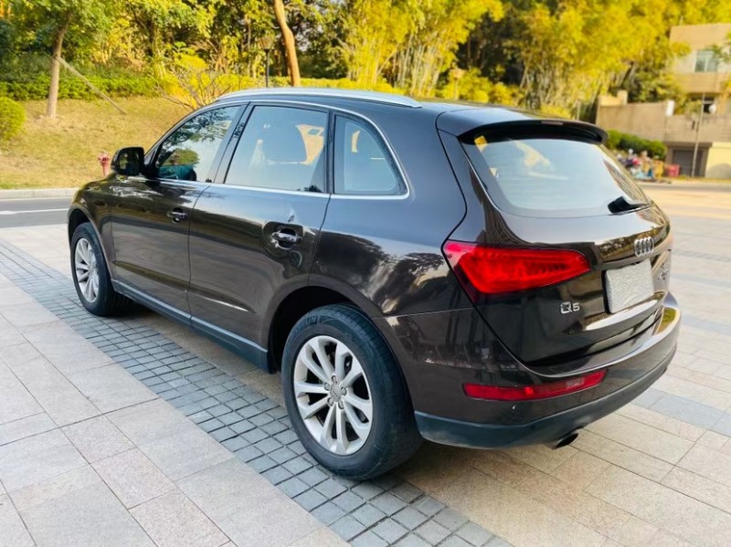 东莞15年奥迪Q55