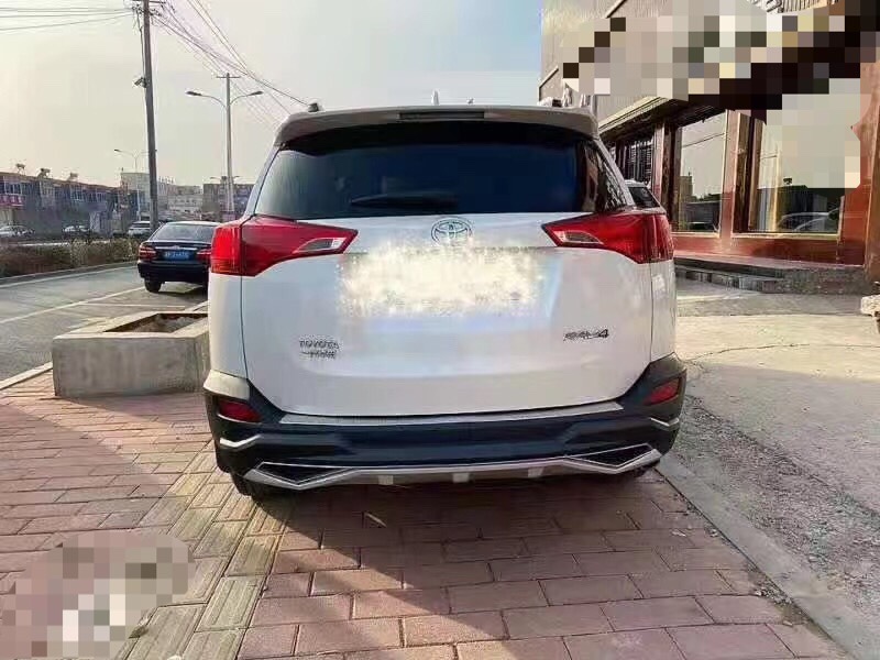 保定15年丰田RAV42