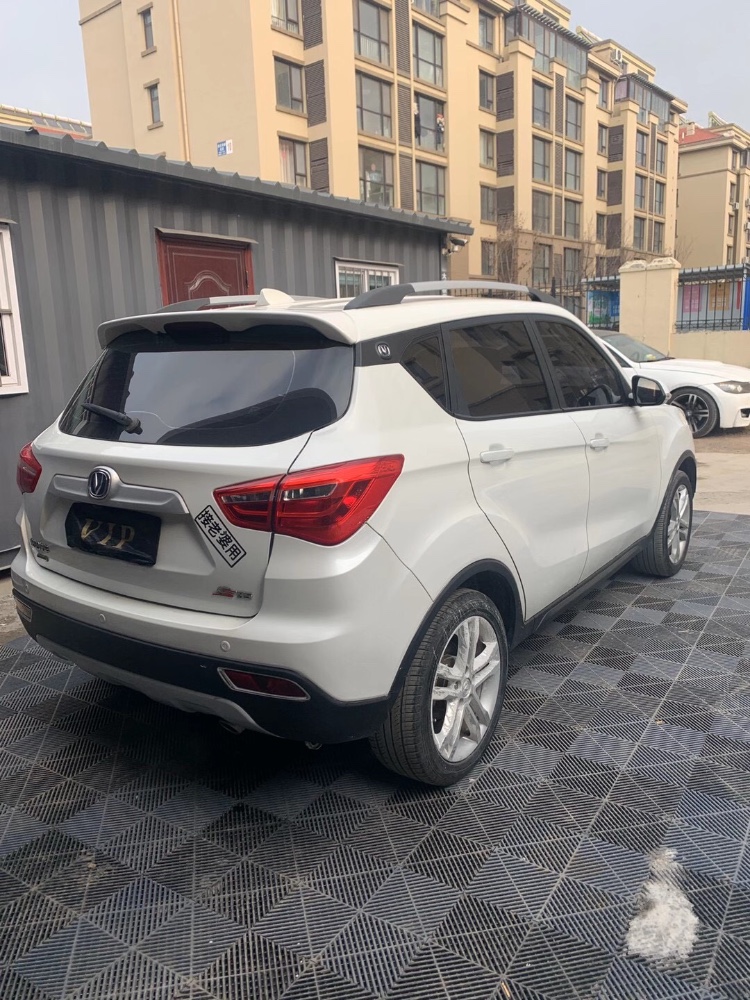 青岛17年长安汽车长安CS356