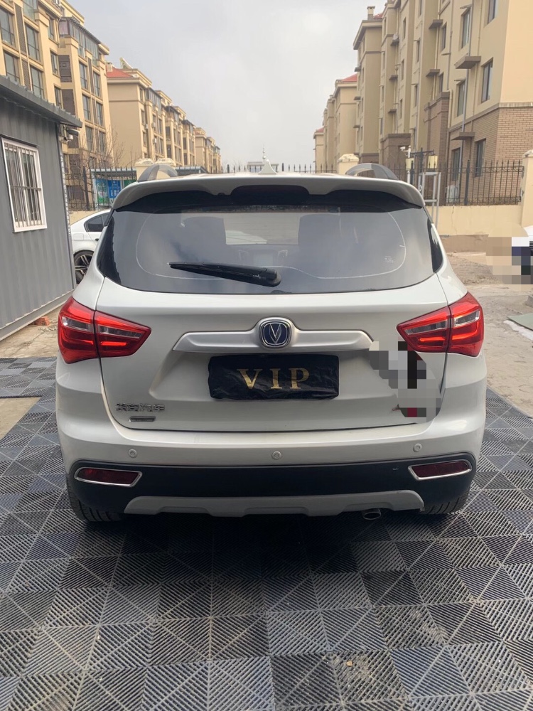 青岛17年长安汽车长安CS355