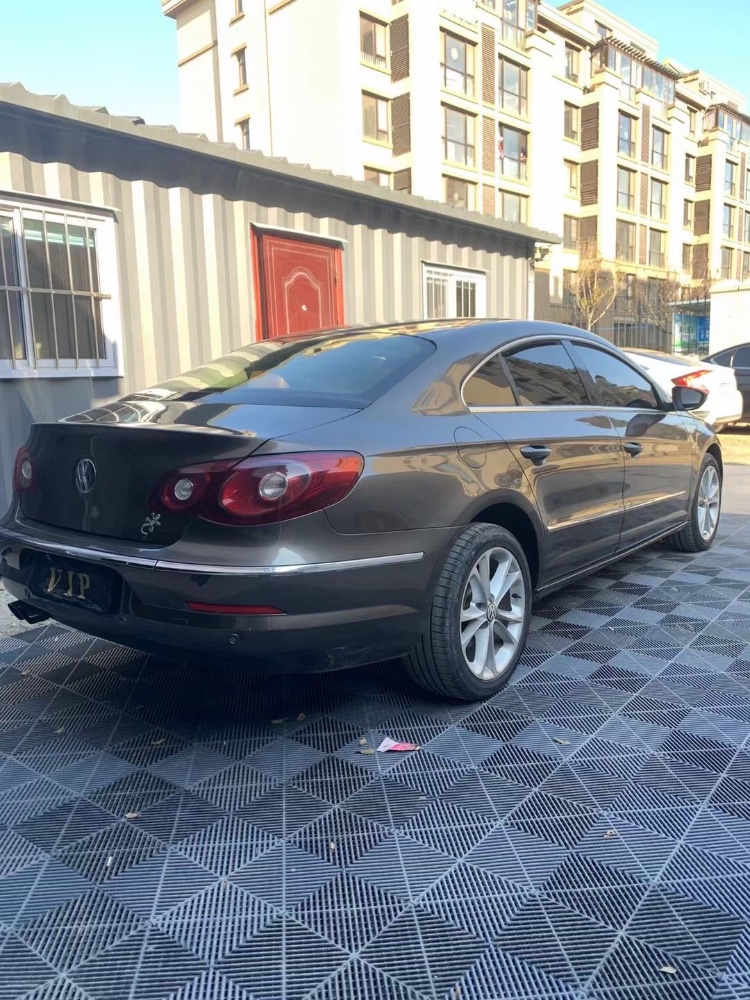 青岛13年大众CC8