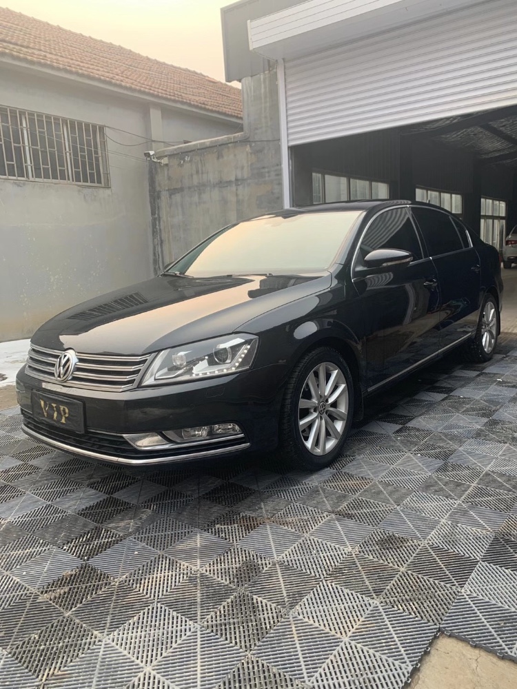 济南13年大众迈腾4