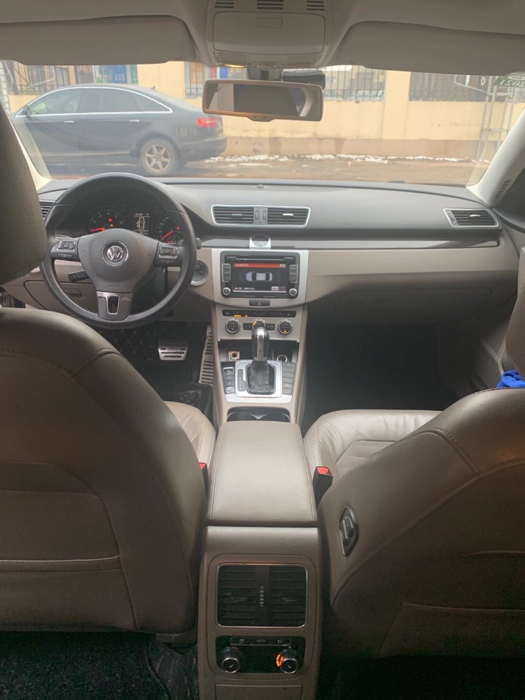 济南13年大众迈腾5