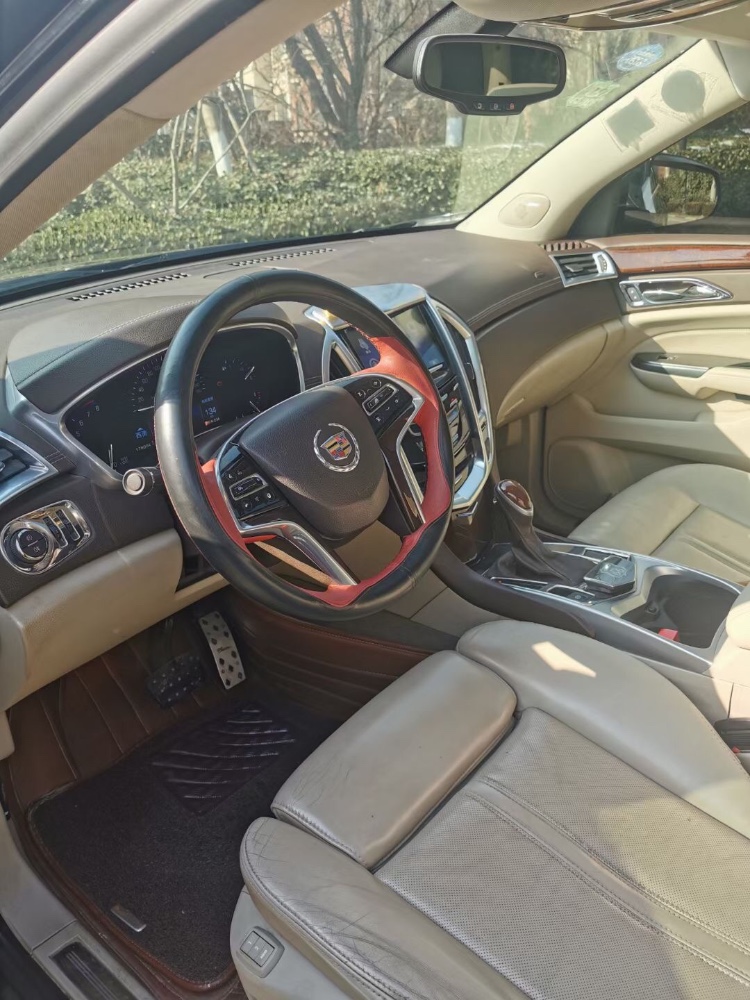 青岛15年凯迪拉克SRX6