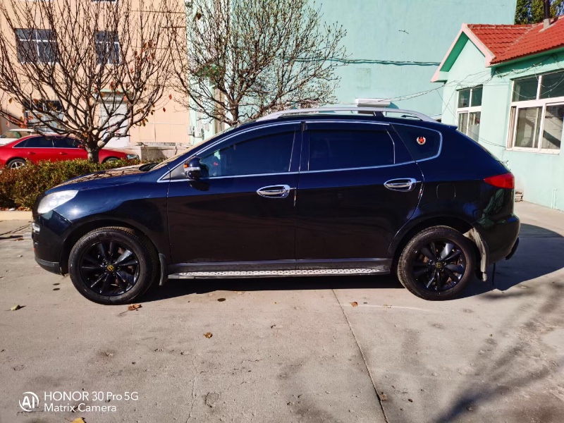 青岛14年纳智捷大7 SUV3