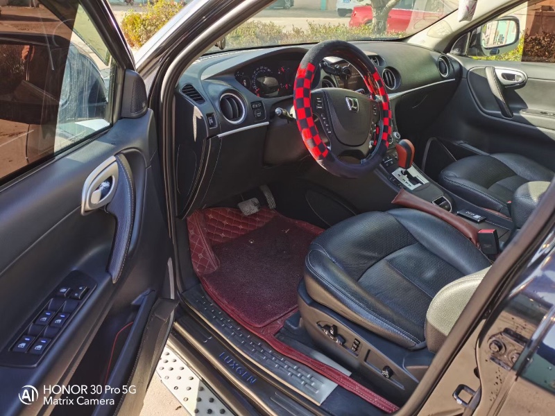 青岛14年纳智捷大7 SUV4