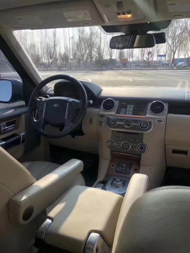 保定16年路虎发现49