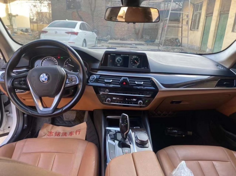 郑州18年宝马5系9