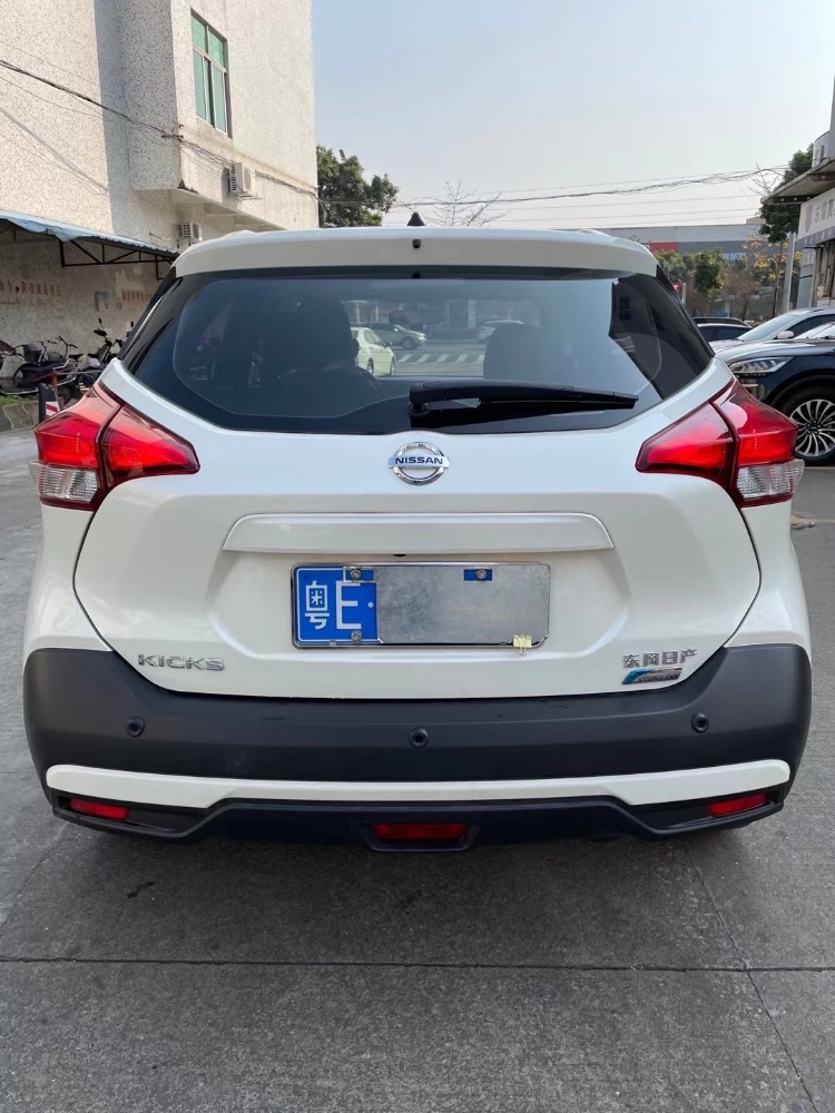 中山19年日产劲客4