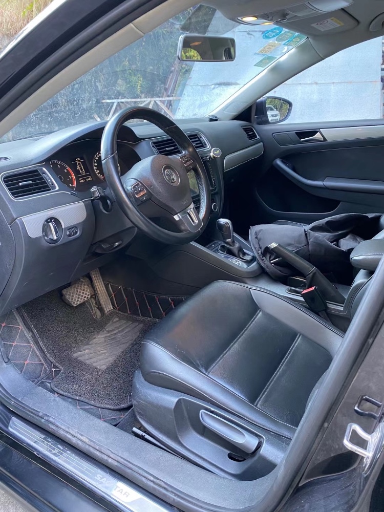 中山14年大众速腾6