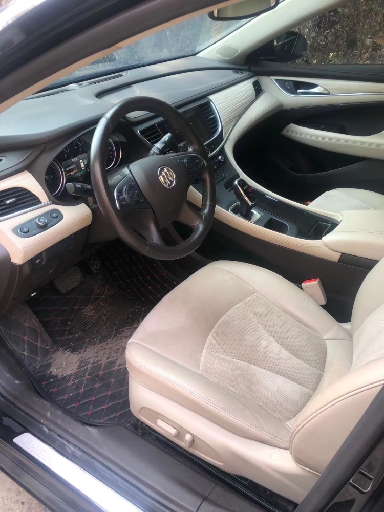 中山17年别克君越6