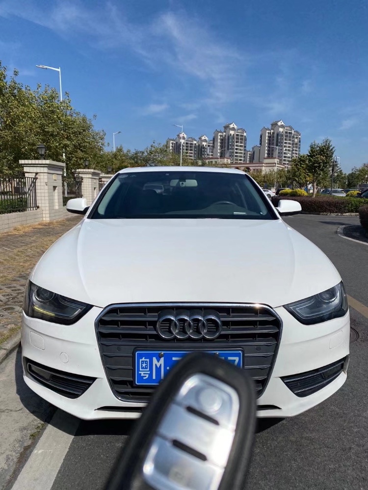 中山13年奥迪A4L1