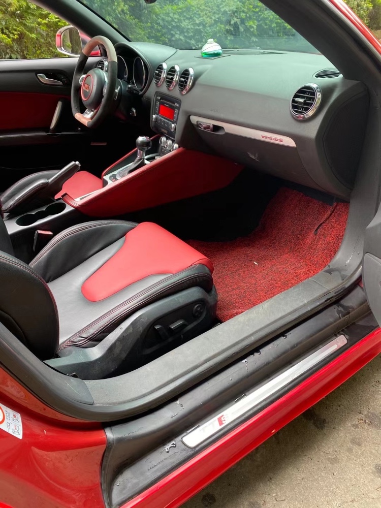 中山11年奥迪TTS2