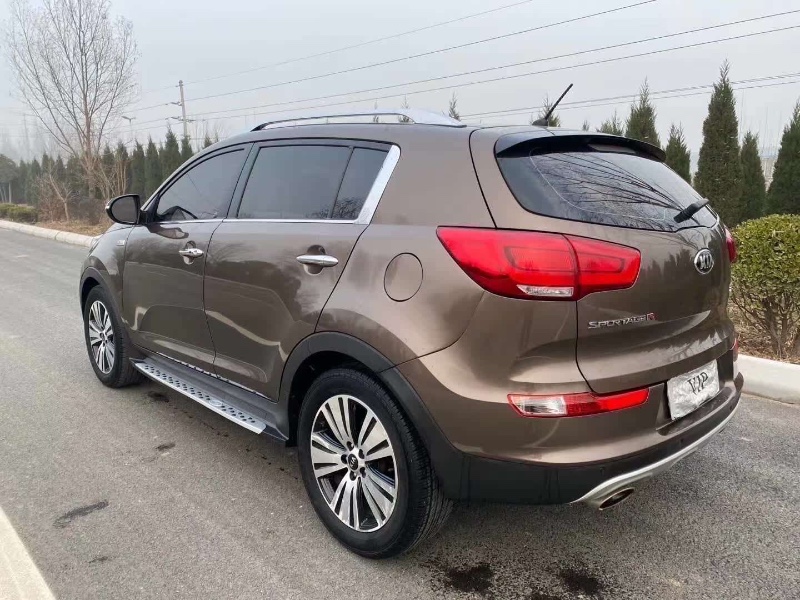 济南15年起亚智跑4