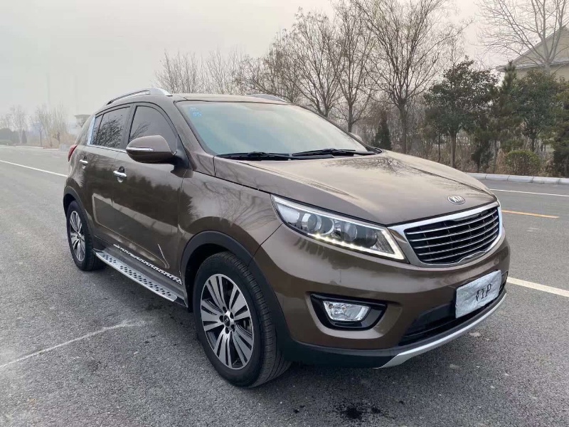 济南15年起亚智跑8