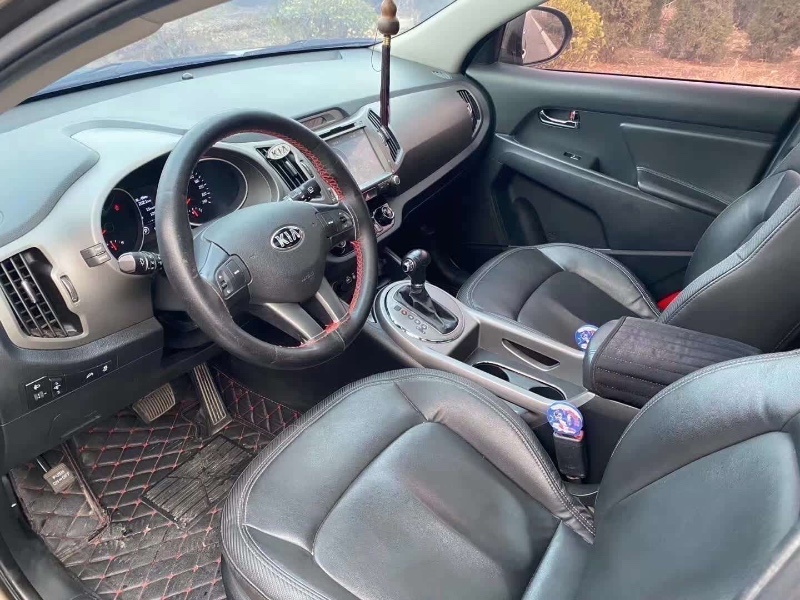 济南15年起亚智跑1