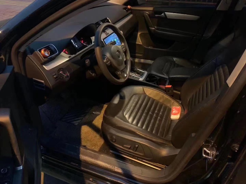 成都16年大众迈腾3