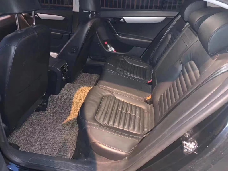 成都16年大众迈腾4