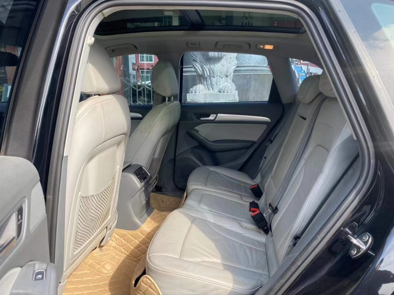 广州15年奥迪Q58