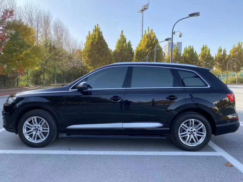 廊坊17年奥迪Q75