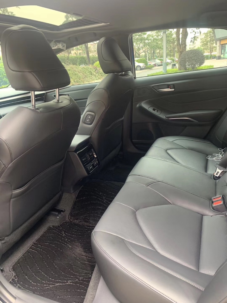 中山20年丰田亚洲龙1