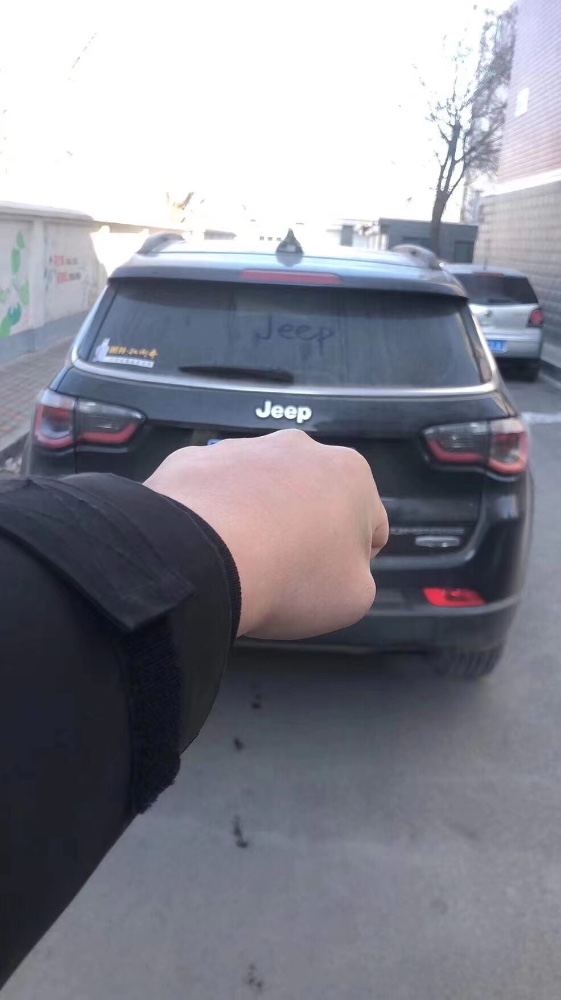 濰坊17年Jeep指南者1
