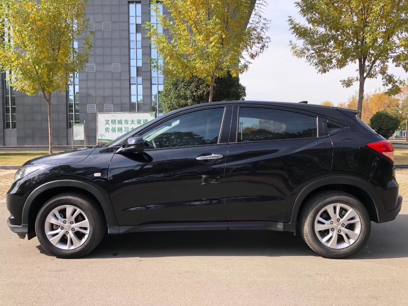 徐州17年本田缤智3